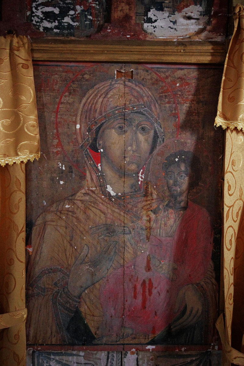 La bisericuţa din Păuşeşti, istoria aşezării s-a scris pe lemn