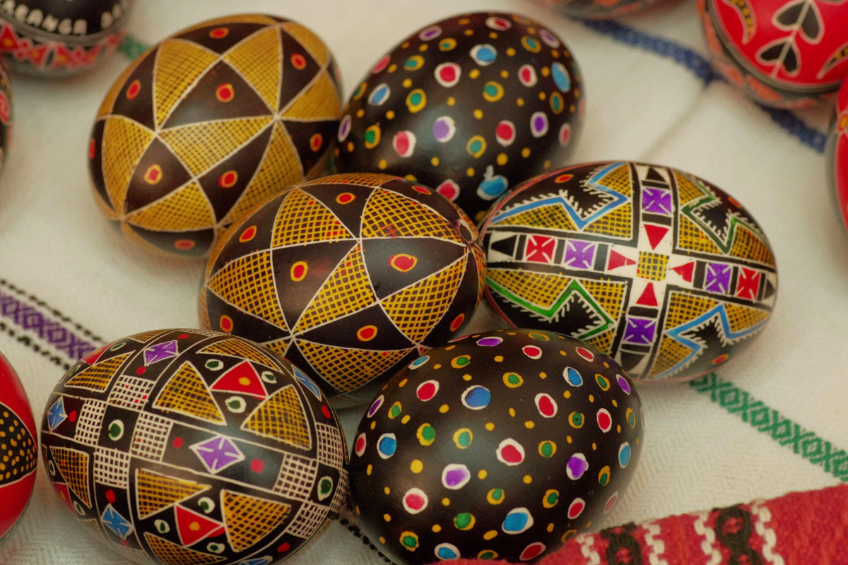 Ouăle încondeiate vestesc, şi la Iaşi, venirea Paştilor