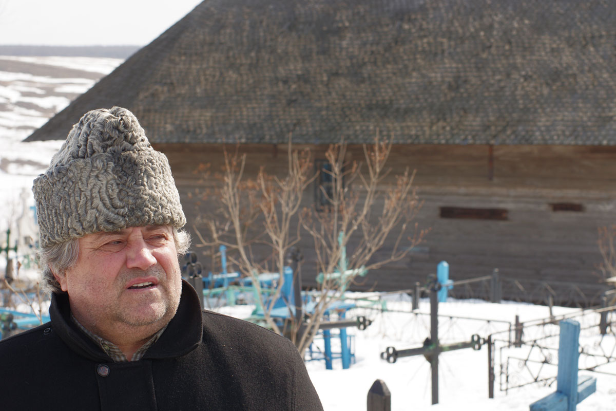 La bisericuţa din Păuşeşti, istoria aşezării s-a scris pe lemn