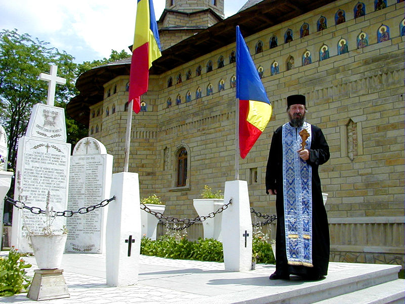Pentru cine curg lacrimile părintelui Iustin de la Spitalul Socola