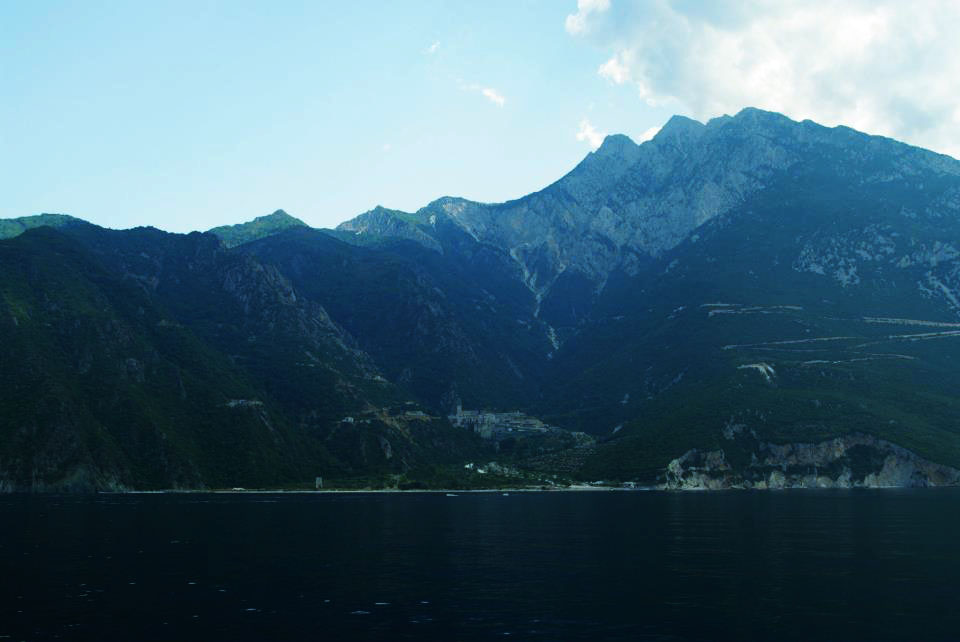 Popas în Grădina Maicii Domnului