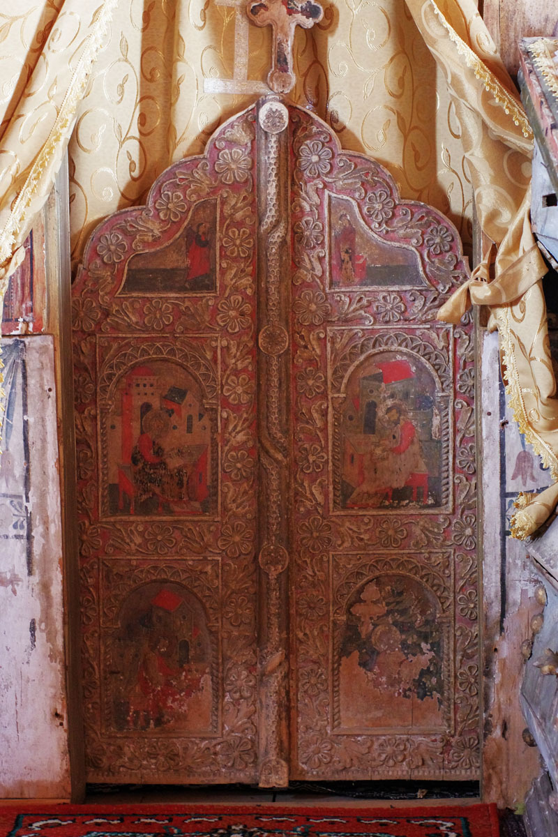 La bisericuţa din Păuşeşti, istoria aşezării s-a scris pe lemn