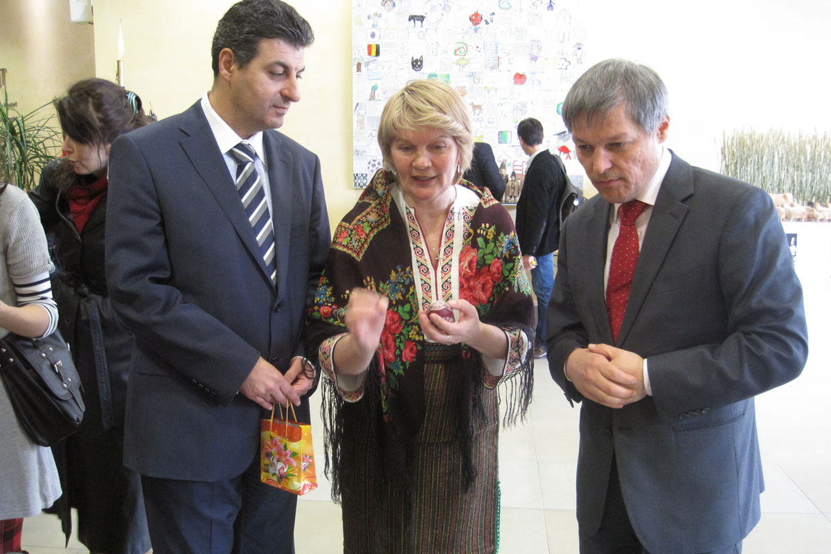 Un creator din Bucovina a vestit Paştile în inima Uniunii Europene