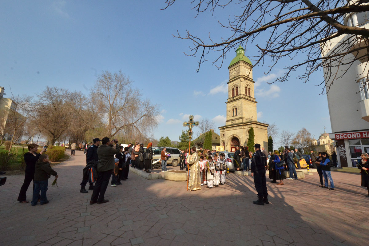 Procesiuni în ajunul Floriilor în Eparhia Iaşilor