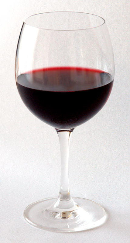 Vinul roşu, remediu împotriva obezităţii