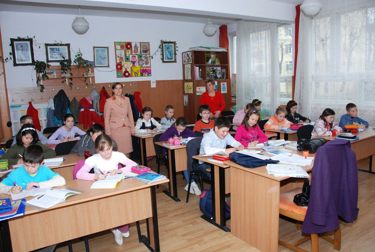 Codul de Etică pentru învăţământul preuniversitar, supus dezbaterii publice