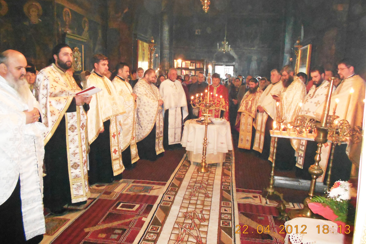 Bucuria cinstirii ocrotitorului bisericii ştefaniene din Hârlău