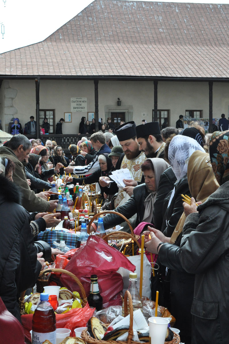 „Maica Domnului este apa cea vie într-o lume însetată şi cuprinsă de moarte“