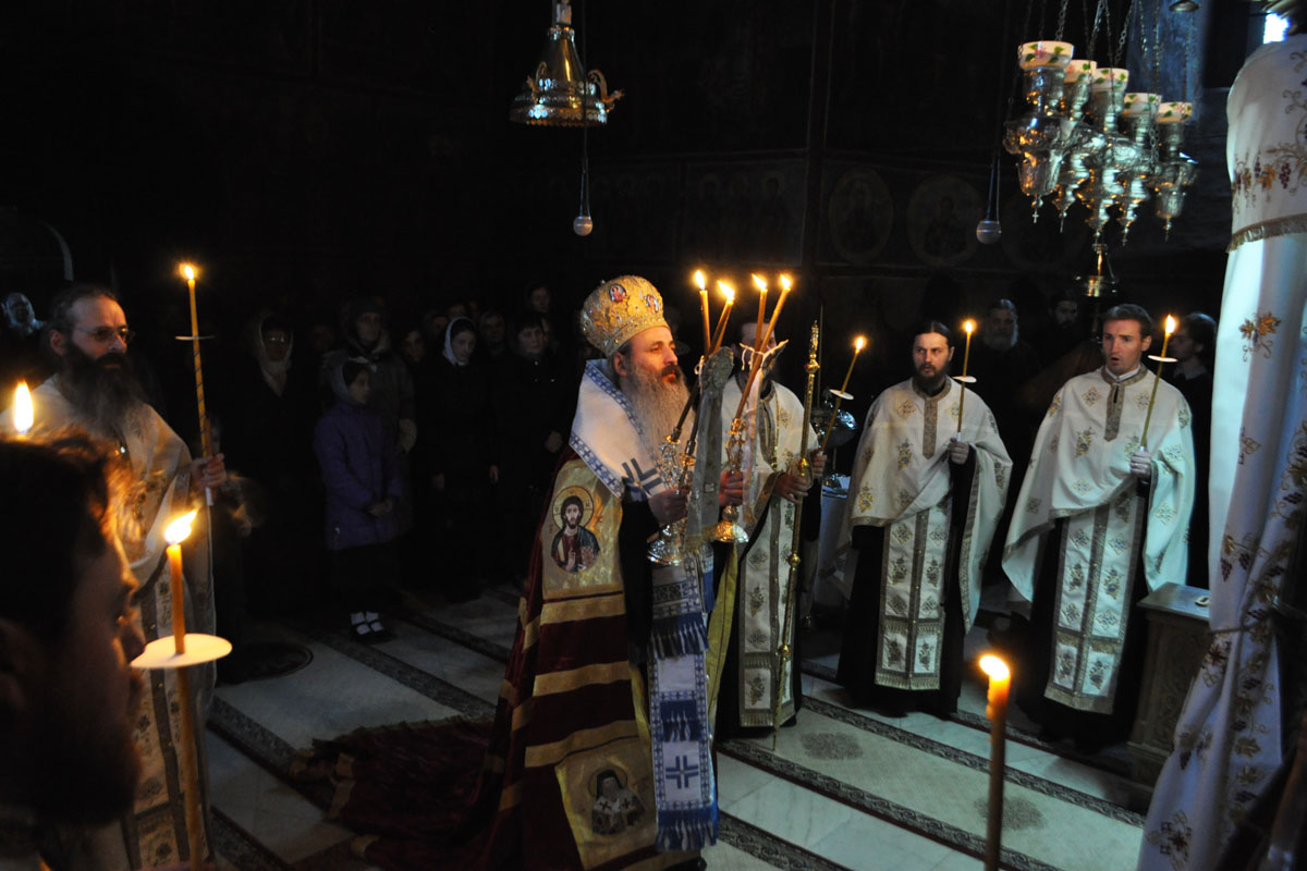 „Maica Domnului este apa cea vie într-o lume însetată şi cuprinsă de moarte“