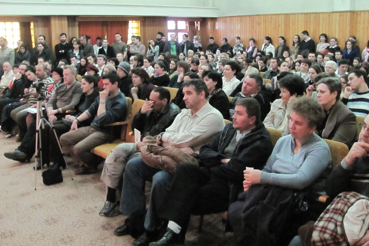 „Este o artă să exişti într-o căsnicie“