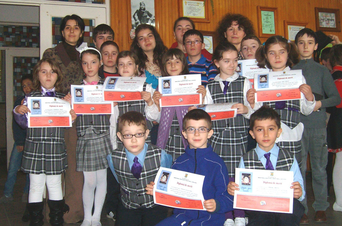 A II-a ediţie a cercului de pictură „Trepte spre Lumină“