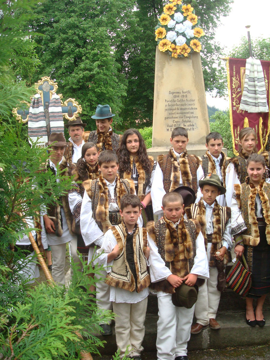 Liturghia copiilor la Câmpulung Moldovenesc