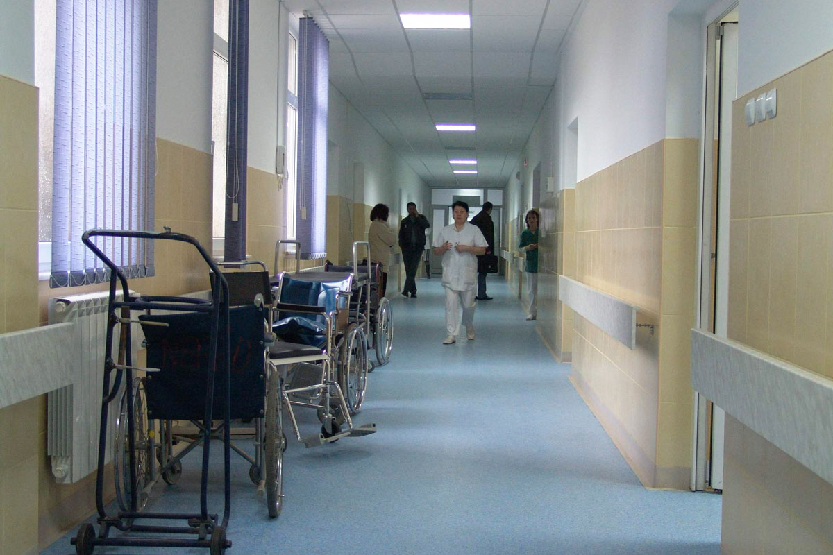 200 de posturi de medici şi asistenţi sunt disponibile în Iaşi