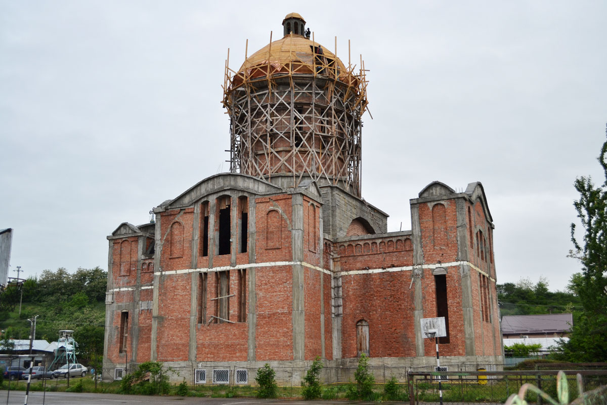 Manifestări cultural-religioase de sărbătoarea Sfinţilor Împăraţi Constantin şi Elena
