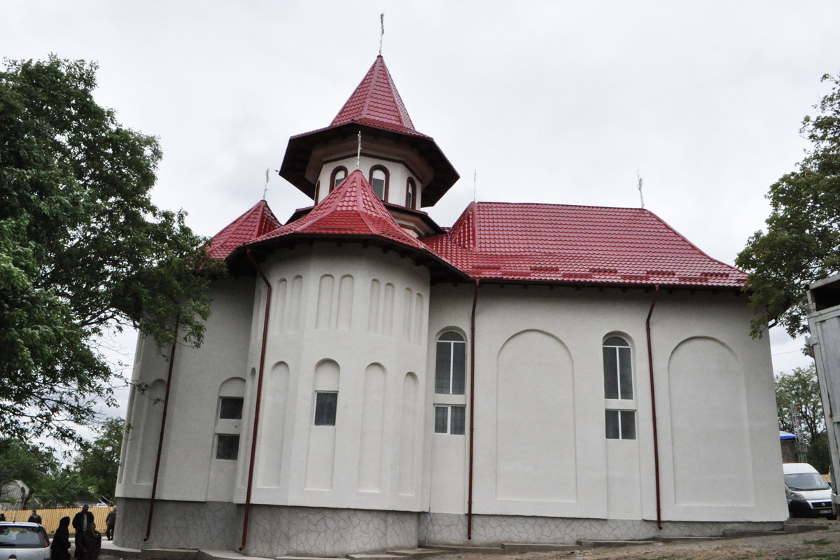 Sfinţiri de biserici în protopopiatele Piatra Neamţ şi Suceava 1