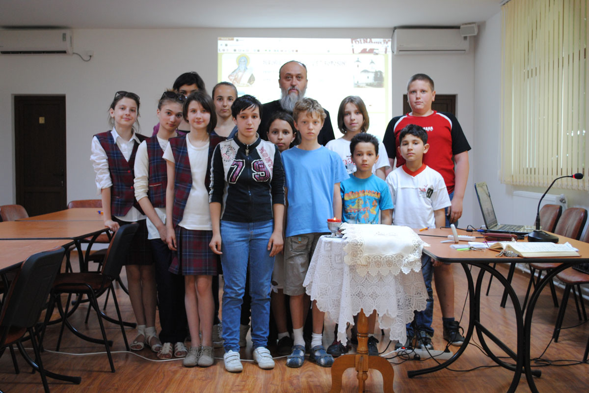 Misiune prin cateheză în parohia „Sfântul Ilie“ din Botoşani