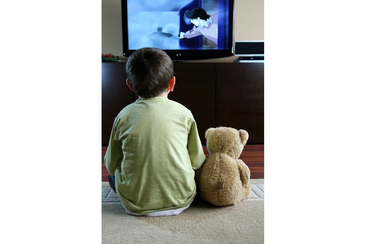 Cine mai stă la poveşti?