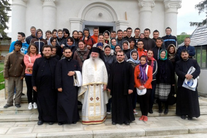 Liturghia absolventului, la Mănăstirea Vorona