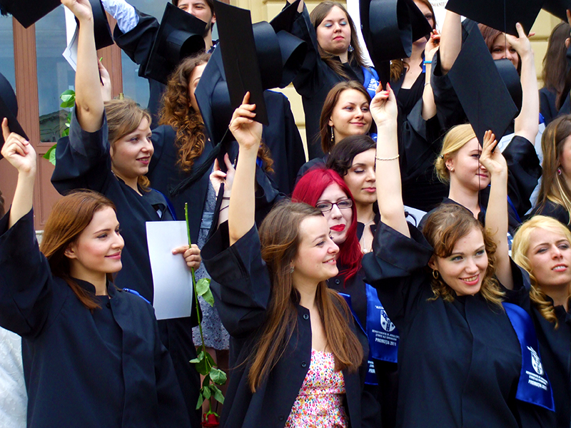 Lucruri bune de știut la absolvirea facultății