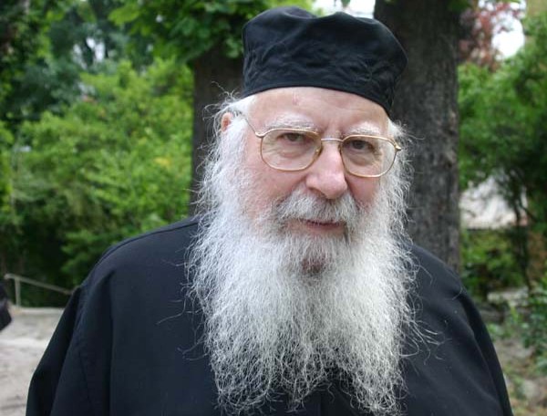 Părintele Placide Deseille conferenţiază despre Spovedanie