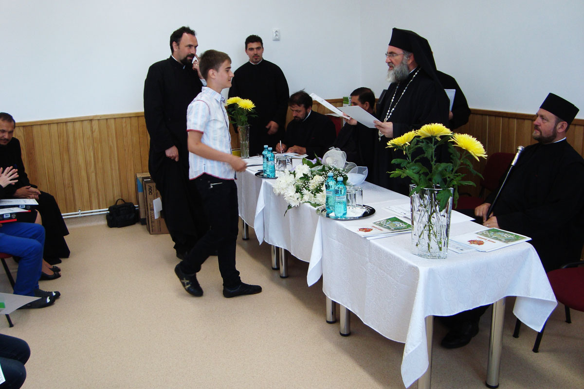 Premiere „Alege şcoala!“ în Arhiepiscopia Romanului şi Bacăului