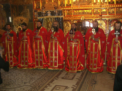 10 tentaţii ale unui cleric căsătorit