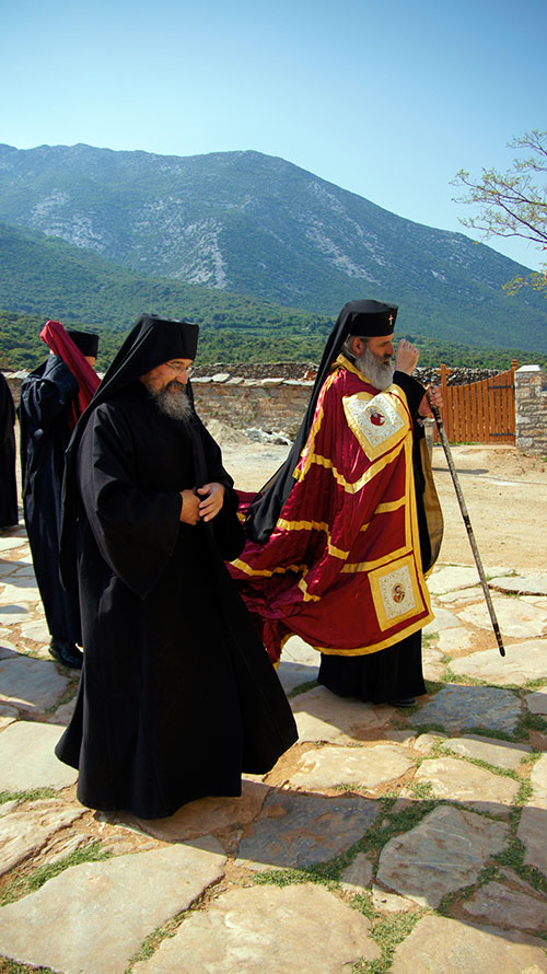 La Schitul Românesc Prodromu. 10 zile în Sfântul Munte. Pelerinajul IPS Teofan, însoţit de directorii Seminariilor teologice din Moldova, în Grădina Maicii Domnului