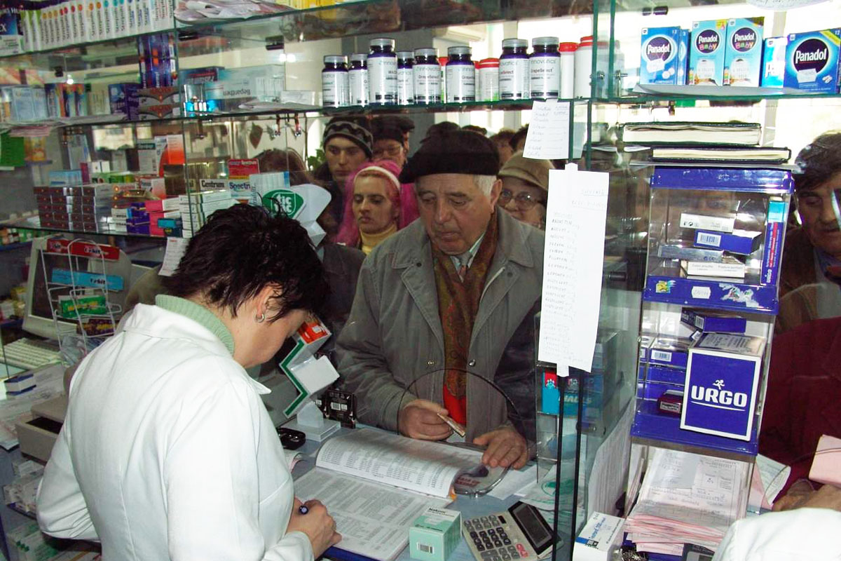 De luni, în farmacii funcţionează reţeta electronică