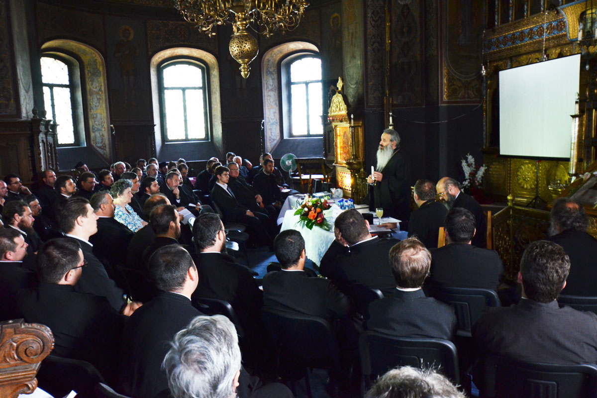 „Cu Dumnezeu alături, suferinţa devine, paradoxal, o bucurie şi o mângâiere“