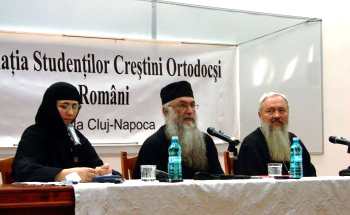 Părintele Zaharia Zaharou de la Essex a conferenţiat la Cluj