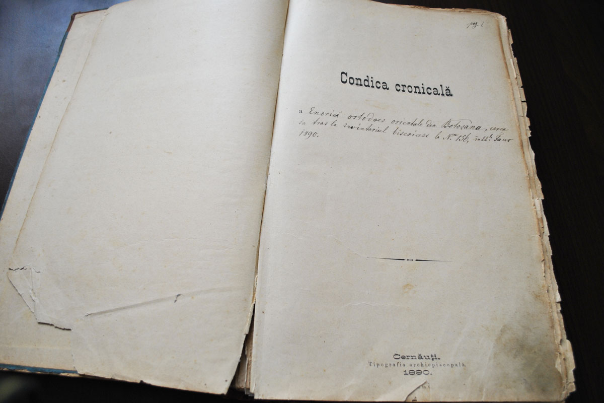 Monumentalul lăcaş de lemn de la Botoşana