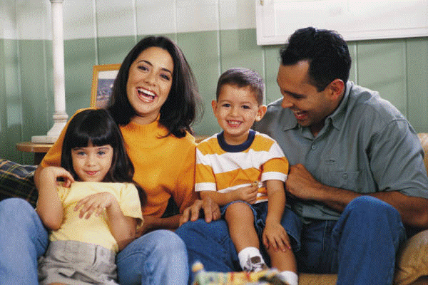 Congresul Mondial al Familiilor avertizează lumea de dispariţia familiei