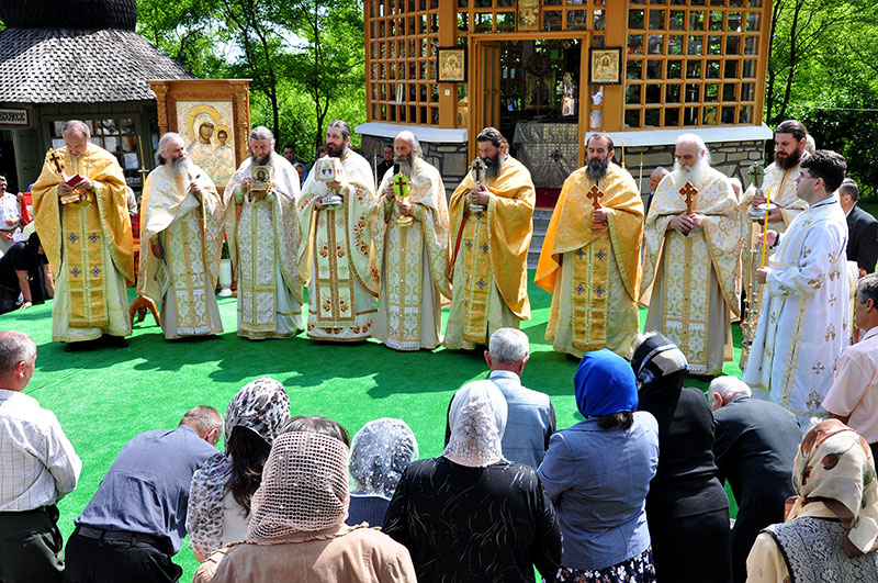 „Înlocuiţi gândurile, grijile şi stresul cu rugăciunea şi nădejdea în Domnul!”