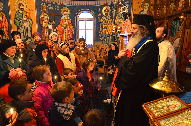 IPS Teofan va vizita sâmbătă 12 parohii ieşene