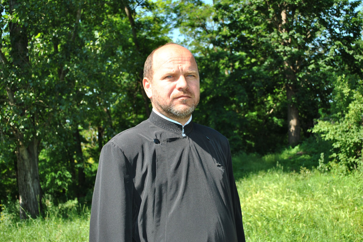 „Dragomirna“ în lemn de la Drăguşeni