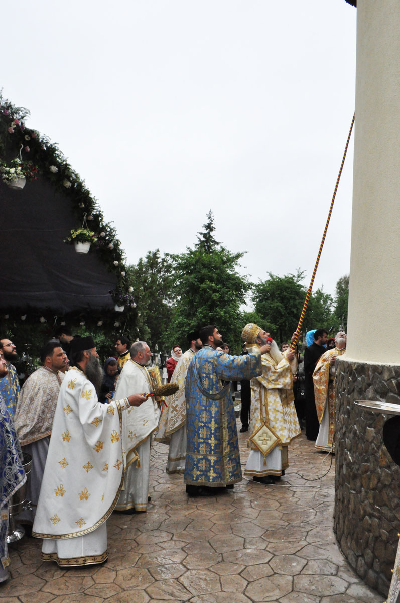 Sfinţiri de biserici în Arhiepiscopia Iaşilor