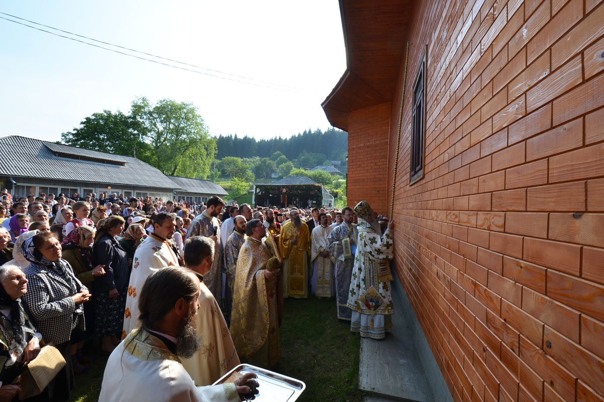 „Sfânta Treime este fundamentul credinţei şi al Bisericii noastre“