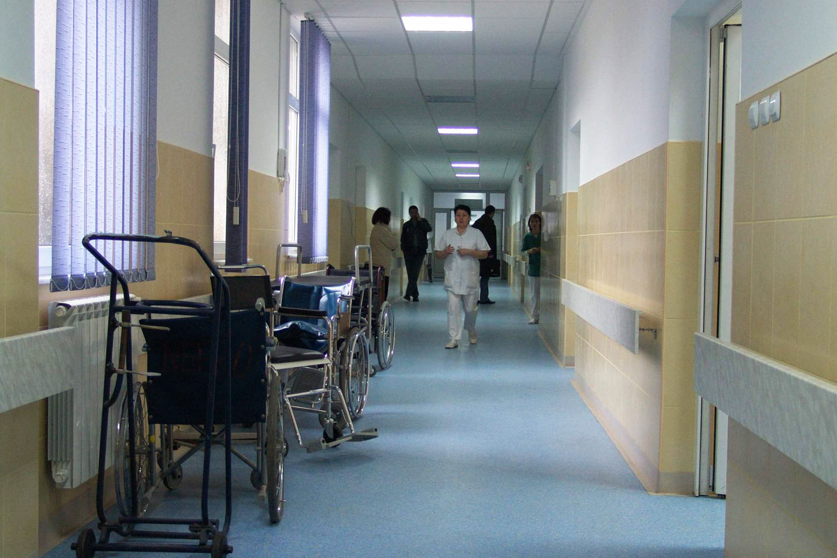 Spitalele, obligate să deconteze cheltuielile asiguraţilor pentru materialele sanitare