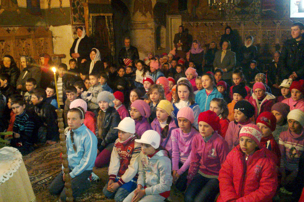 Programul „Evlavioşi în vacanţă“, în Protopopiatul Hârlău