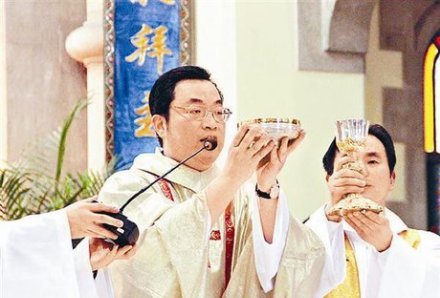 Episcop catolic din China arestat de guvernul comunist