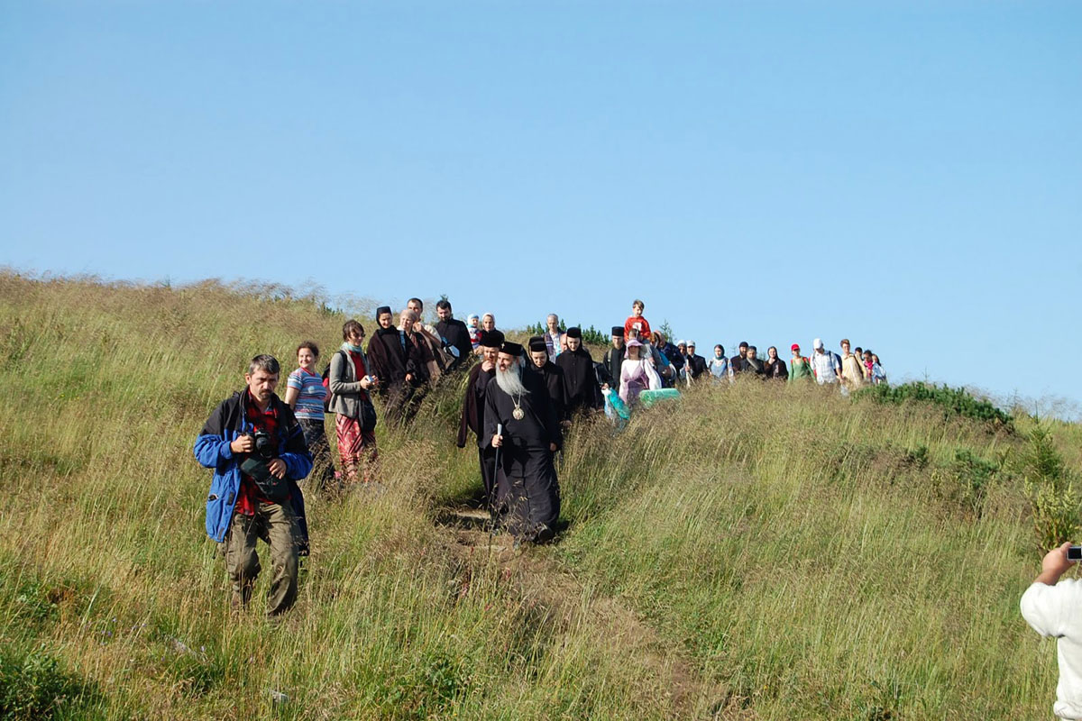 „Comuniune liturgică“, la hramul Mănăstirii „Schimbarea la Faţă“ de pe Muntele Ceahlău