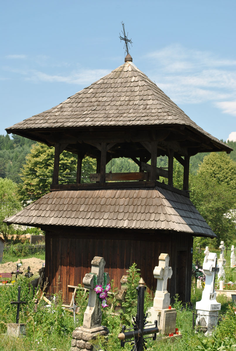 Bisericuţa reclădită de la Vama