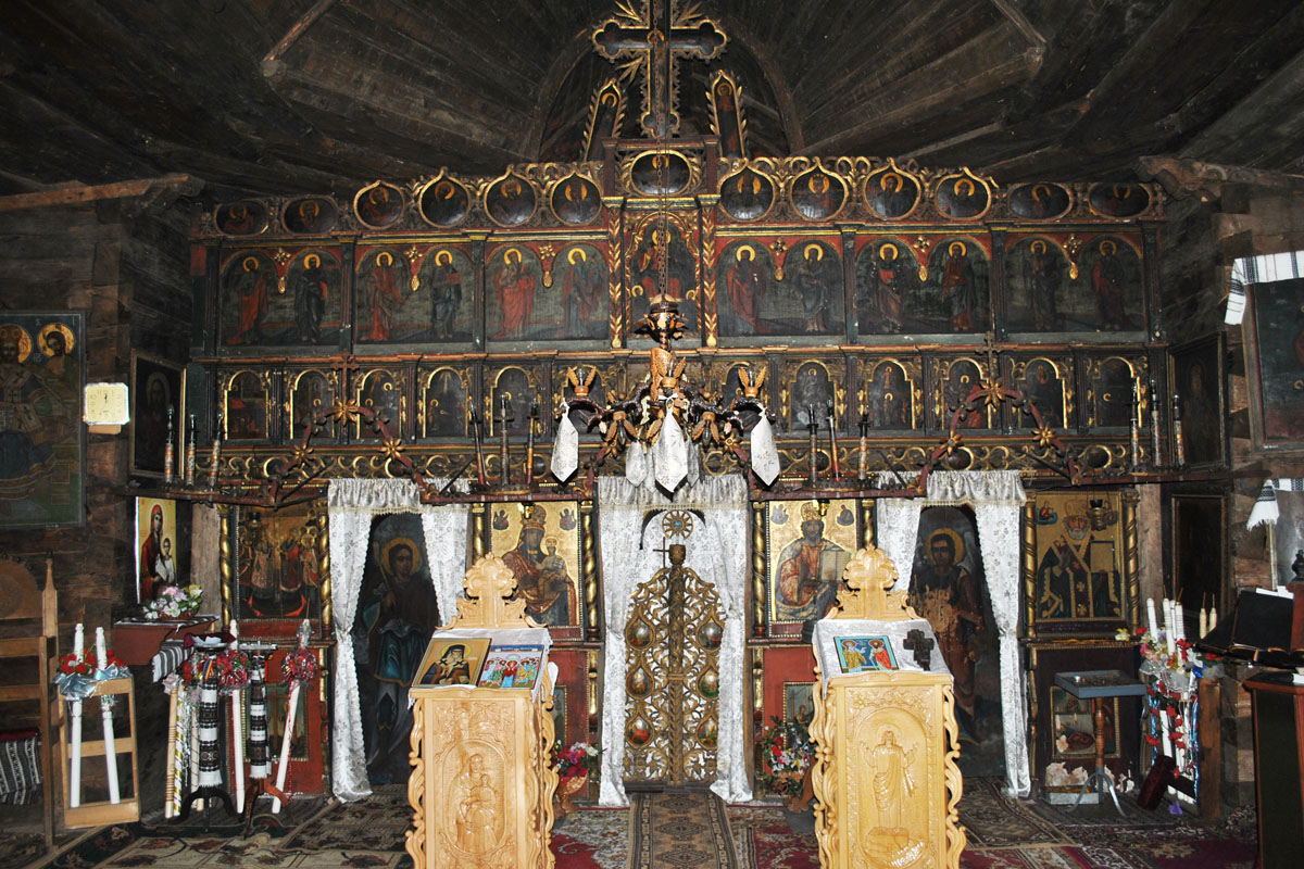 Bisericuţa reclădită de la Vama