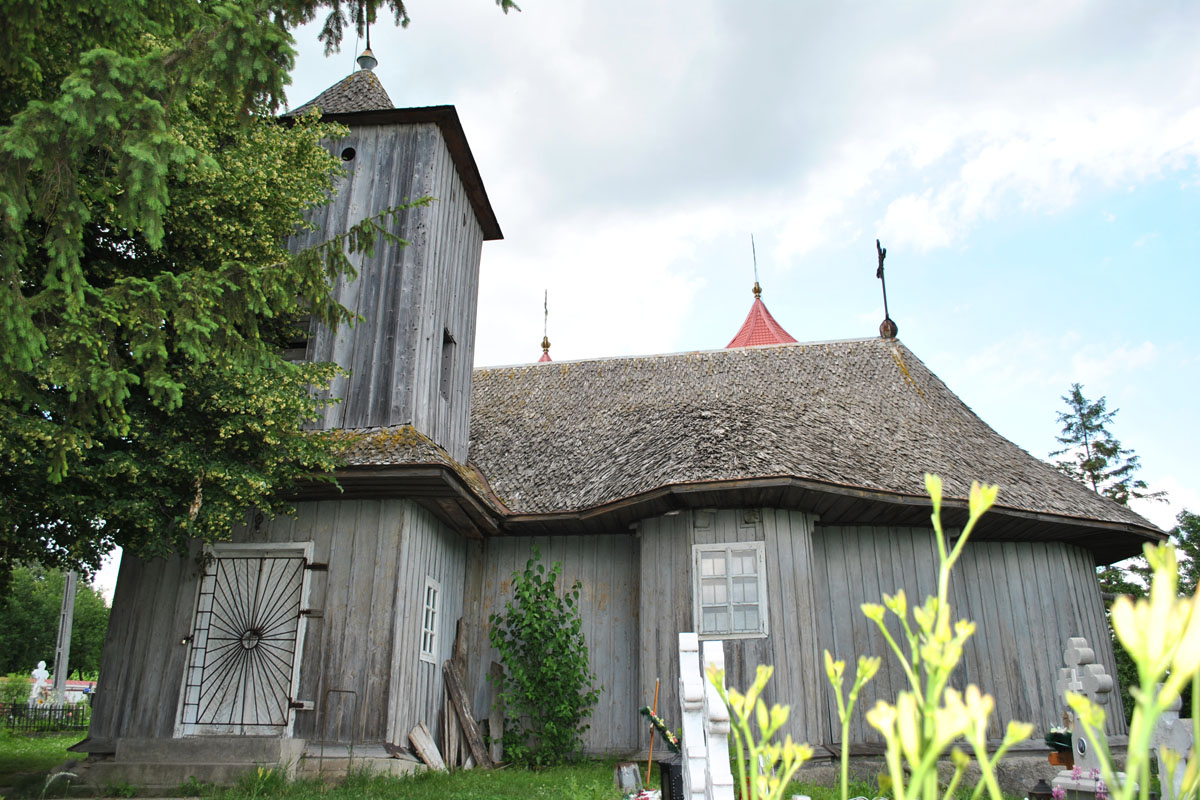 Trista bisericuţă din Forăşti