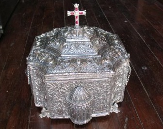 Furtul moaştelor Sfintei Teodora de Servion