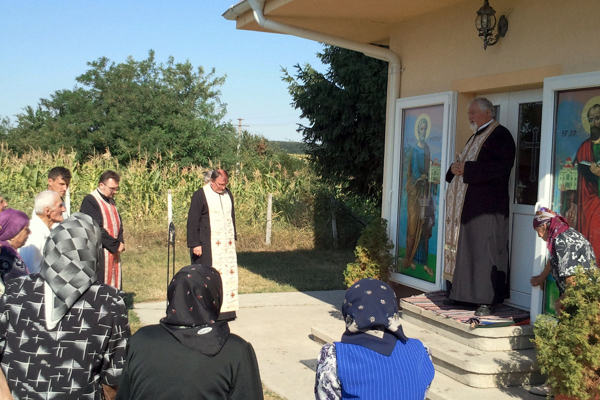 Slujbă misionară în parohia Bărbăteşti