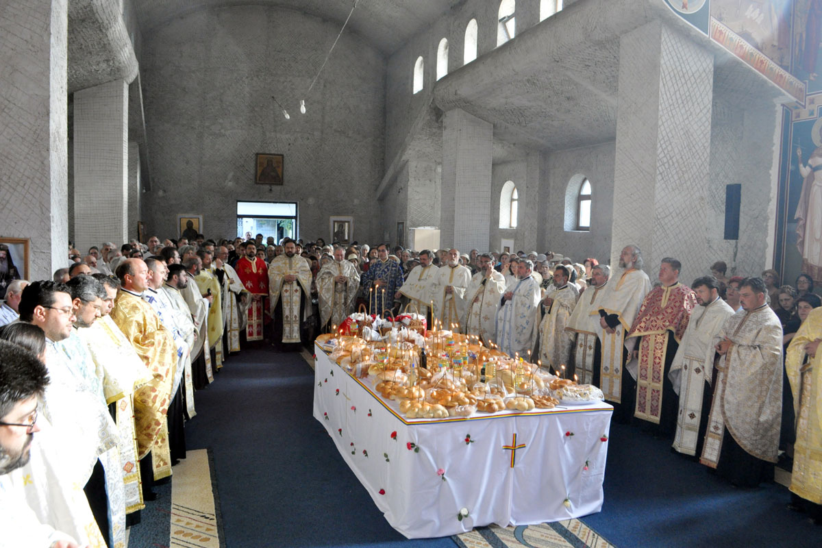 Sfântul Voievod Ştefan cel Mare, serbat într-o biserică ieşeană