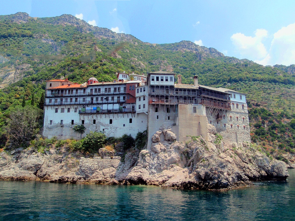 Mitropolitul Atanasie apără cazul Bisericii Greciei la Uniunea Europeană