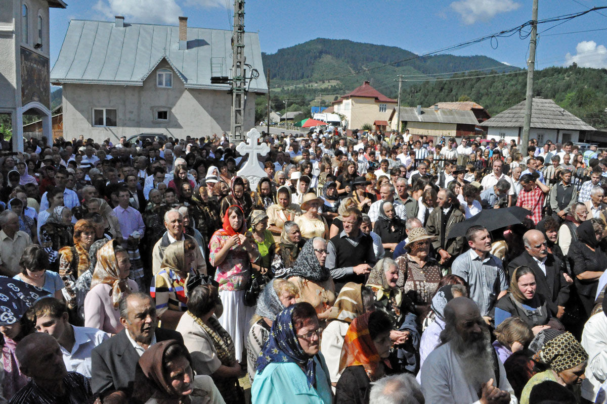 „Să aveţi grijă de această biserică şi să respectaţi rânduiala ei“