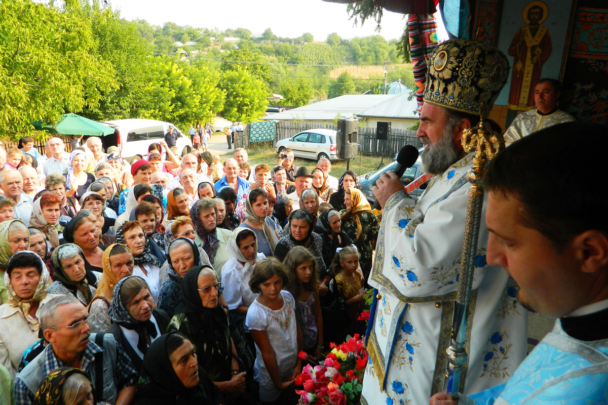 Sfinţirea picturii bisericii filiei Tătărăşti